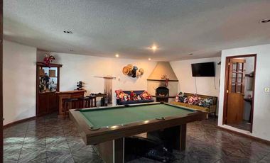 Hermosa Casa con Ampliaciones En Venta