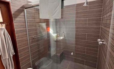 Hermosa Casa con Ampliaciones En Venta