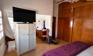 Hermosa Casa con Ampliaciones En Venta