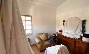 Hermosa Casa con Ampliaciones En Venta