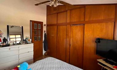 Hermosa Casa con Ampliaciones En Venta