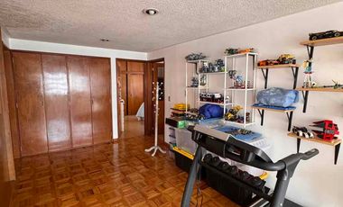 Hermosa Casa con Ampliaciones En Venta