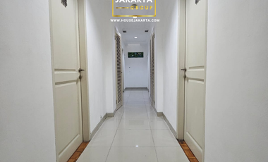 Exclusive Expat Guest House in Wijaya, Kebayoran Baru . Prime Income Property with 80–90% Occupancy