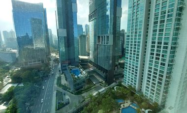 One Roxas Triangle ORT 3BR Condo Rent Makati City