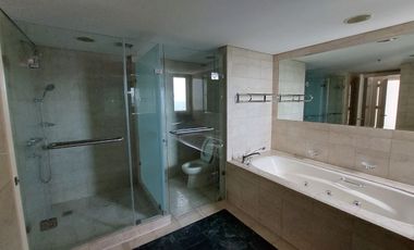 One Roxas Triangle ORT 3BR Condo Rent Makati City