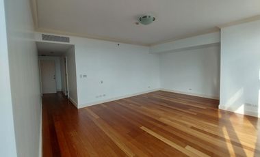 One Roxas Triangle ORT 3BR Condo Rent Makati City