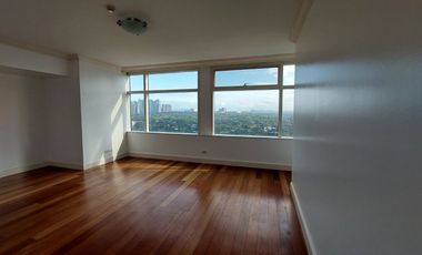 One Roxas Triangle ORT 3BR Condo Rent Makati City