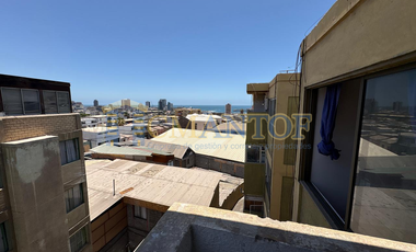 Venta departamento 3 dormitorios a pasos del centro vista parcial al mar, calle Valdivia