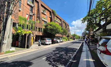 Dijual Via Lelang Hotel Lokasi Jalan Drupadi Kel.Seminyak  Kec Kuta Kab. Badung Bali