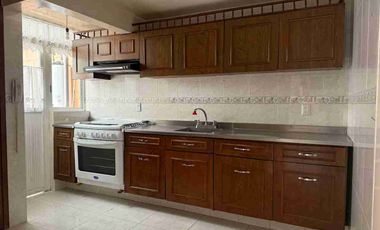 Casa en venta para remodelar en Vista Hermosa