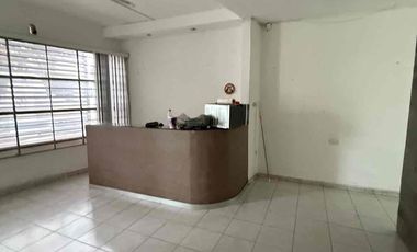 Local Comercial amplio planta baja y planta alta Paseo Tabasco diversos giros