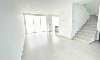 Venta de casa Monte Azul, sector Manta Azul, sur de Manta