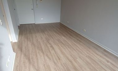 Dpto. 3 Dorm / 2 Baños / 1 Bod. Santiago Centro.-