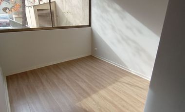 Dpto. 3 Dorm / 2 Baños / 1 Bod. Santiago Centro.-