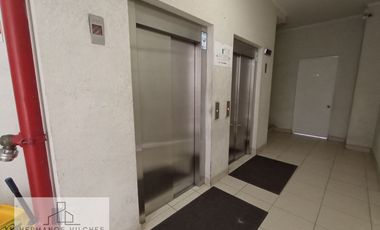 Dpto. 3 Dorm / 2 Baños / 1 Bod. Santiago Centro.-