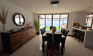 En Challuabamba casa en venta en urbanzación – sector Megatienda del Sur