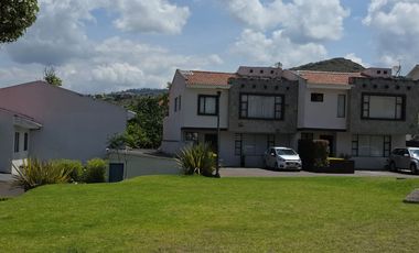 En Challuabamba casa en venta en urbanzación – sector Megatienda del Sur