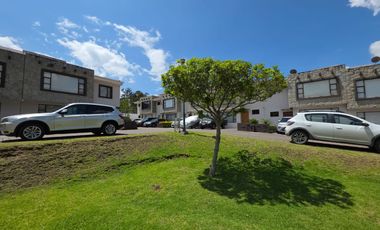 En Challuabamba casa en venta en urbanzación – sector Megatienda del Sur