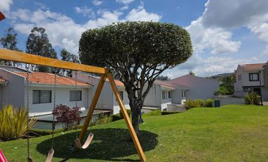 En Challuabamba casa en venta en urbanzación – sector Megatienda del Sur