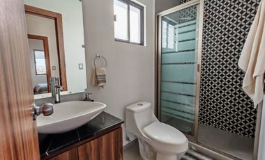 CASA EN VENTA DE 3 HABITACIONES CON HERMOSO BALCÓN EN PACHUCA