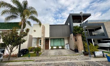 VENTA DE CASA EN LOMAS DE ANGELOPOLIS CASTELLANA