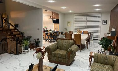 VENTA DE CASA EN LOMAS DE ANGELOPOLIS CASTELLANA