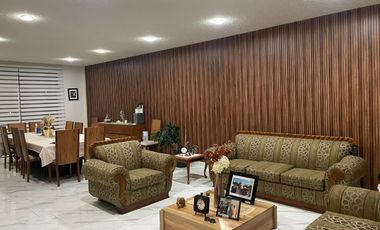 VENTA DE CASA EN LOMAS DE ANGELOPOLIS CASTELLANA