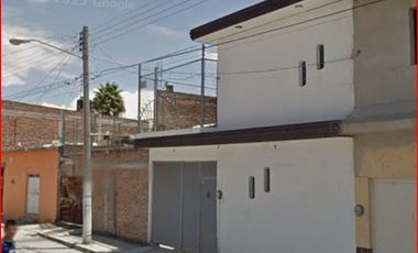 VENTA DE CASA, JARDINES DE CELAYA 3RA SECC GUANAJUATO