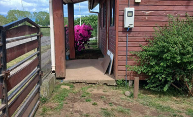Se vende linda casa habitación en el sector de Puerto Nuevo a pasos de la playa.