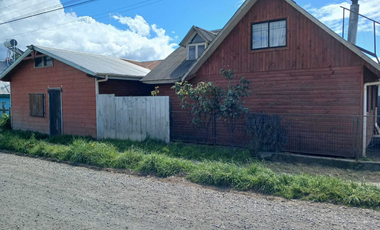 Se vende linda casa habitación en el sector de Puerto Nuevo a pasos de la playa.