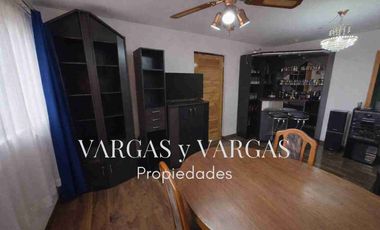 SE VENDE DEPARTANENTO CON O SIN MUEBLES, PLAYA ANCHA. VALPARAISO. 2 DORMITORIOS, 1 BAÑO. EXCELENTE LOCOMOCIÓN, FRENTE AL DEPARTAMENTO, SECTOR CON COMERCIO LOCAL. IDEAL PARA INVERSIÓN