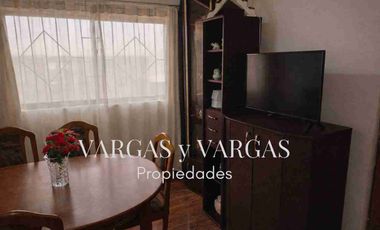 SE VENDE DEPARTANENTO CON O SIN MUEBLES, PLAYA ANCHA. VALPARAISO. 2 DORMITORIOS, 1 BAÑO. EXCELENTE LOCOMOCIÓN, FRENTE AL DEPARTAMENTO, SECTOR CON COMERCIO LOCAL. IDEAL PARA INVERSIÓN