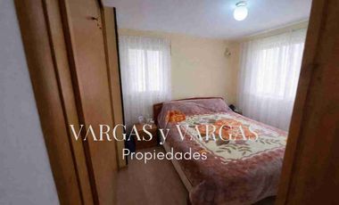 SE VENDE DEPARTANENTO CON O SIN MUEBLES, PLAYA ANCHA. VALPARAISO. 2 DORMITORIOS, 1 BAÑO. EXCELENTE LOCOMOCIÓN, FRENTE AL DEPARTAMENTO, SECTOR CON COMERCIO LOCAL. IDEAL PARA INVERSIÓN