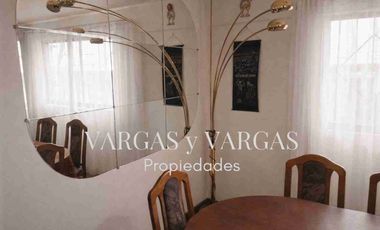 SE VENDE DEPARTANENTO CON O SIN MUEBLES, PLAYA ANCHA. VALPARAISO. 2 DORMITORIOS, 1 BAÑO. EXCELENTE LOCOMOCIÓN, FRENTE AL DEPARTAMENTO, SECTOR CON COMERCIO LOCAL. IDEAL PARA INVERSIÓN