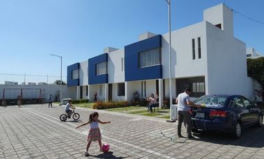 EXCELENTE OPORTUNIDAD DE COMPAR TU  CASA A 30 MINUTOS DE SANTA FE,  15 MINUTOS DEL CENTRO DE METEPEC A 8 MINUTOS DE ESTACION TREN EL INSURGENTE