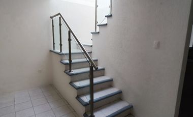 CASA EN VENTA, a 2 cuadras de la calzada Lázaro Cárdenas