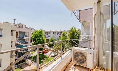 Agradable y práctico depto. Metro Matta (L3). Estudiantes