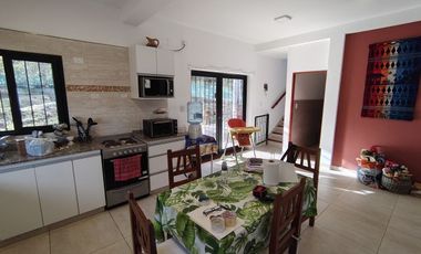 ALQUILER DE CASAS EN SALTA. EN VAQUEROS, PROVINCIA DE SALTA. ESQUINA. TOTALMENTE AMOBLADA