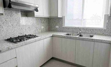 DEPARTAMENTO MODERNO DE ESTRENO SE ALQUILA EN BELICE ( KM 3 VÍA SAMBORONDÓN)