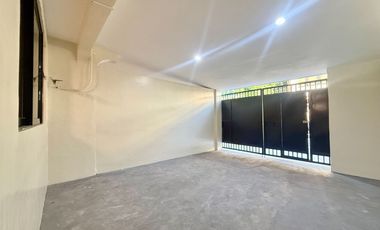 Newly renovated 3 Bedroom with own gate house for rent