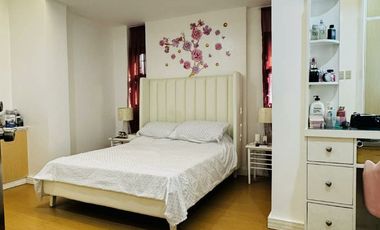 For Sale: Elegant 3 Storey House & Lot with Garden in Monticello, Camp 7