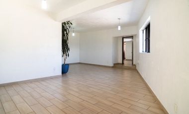 CASA SOLA SOBRE AVENIDA  PRINCIPAL SUBIDA A CHALMA