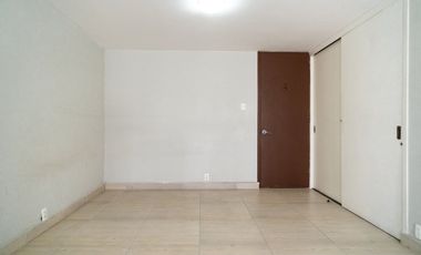 CASA SOLA SOBRE AVENIDA  PRINCIPAL SUBIDA A CHALMA