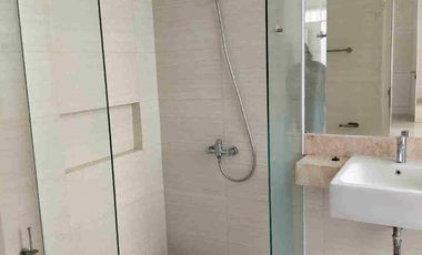 Sewa rumah Premium Pakuwon Indah cluster Lariz ville Surabaya Barat