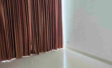 Sewa rumah Premium Pakuwon Indah cluster Lariz ville Surabaya Barat