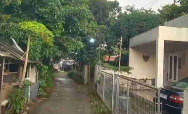 Jual rumah dgn tanah luas di Jl. Abdul Gani, Kalibaru, Cilodong Depok