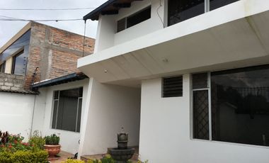 🏢 AMPLIA PROPIEDAD EN VENTA – IDEAL PARA EMPRESAS O INSTITUCIONES | IBARRA frente al parque El Sol