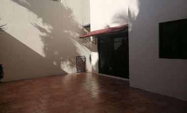 Casa en Privada las Campanas, Col. Guadalupe