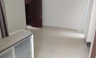 Dijual Rumah 2 Lantai Nyaman Siap Huni Semi Furnish Cluster Ekslusif di Setra Permai Residence
