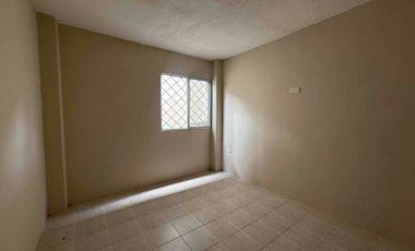 Alquiler de casa en Manta en urbanización privada cerca de la fabril